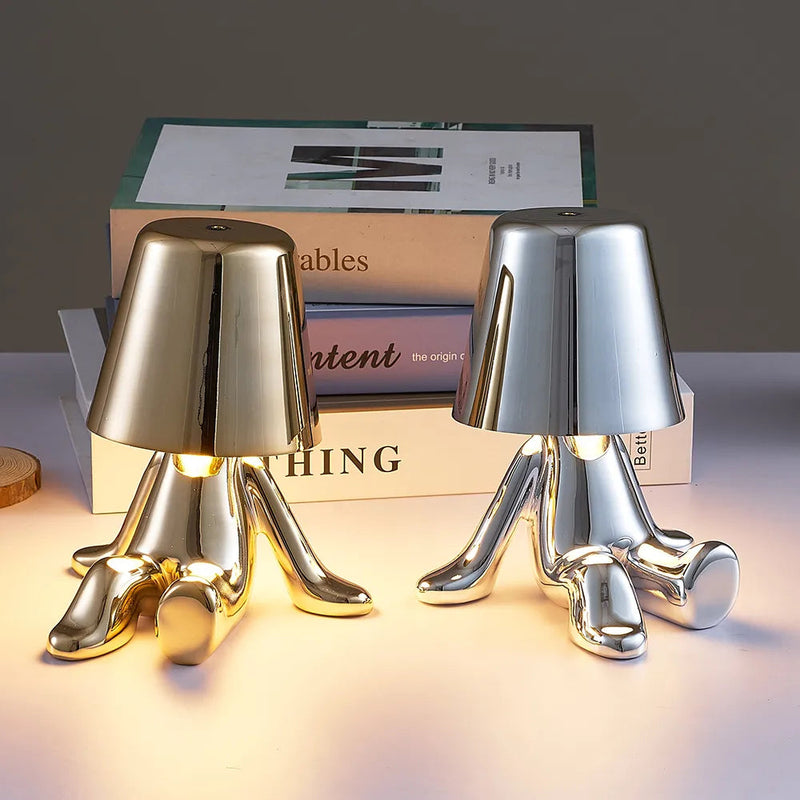 Bordlampe med Dimmerfunksjon til Soverommet - Liten og Multifunksjonell Design 1