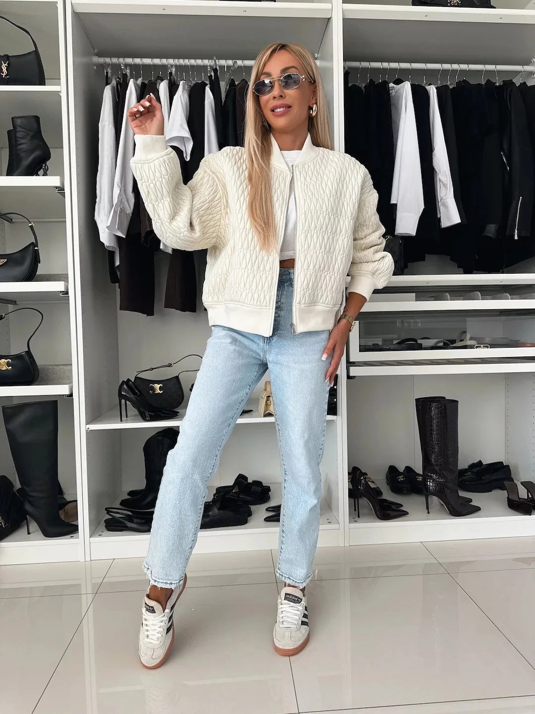 Damers Quilted Bomberjakke med Glidelås og Ribbestrikket Kant 3