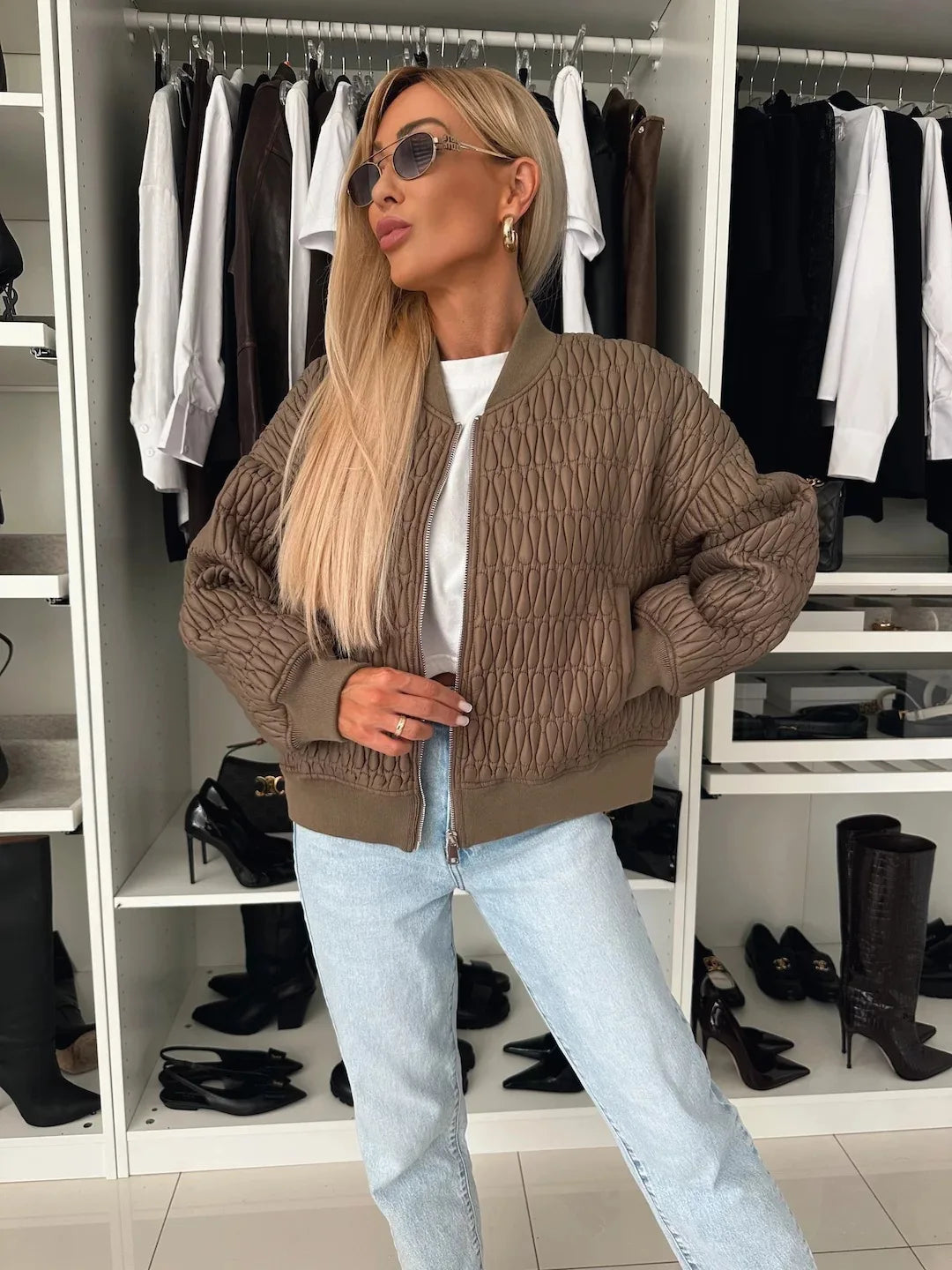 Damers Quilted Bomberjakke med Glidelås og Ribbestrikket Kant 5