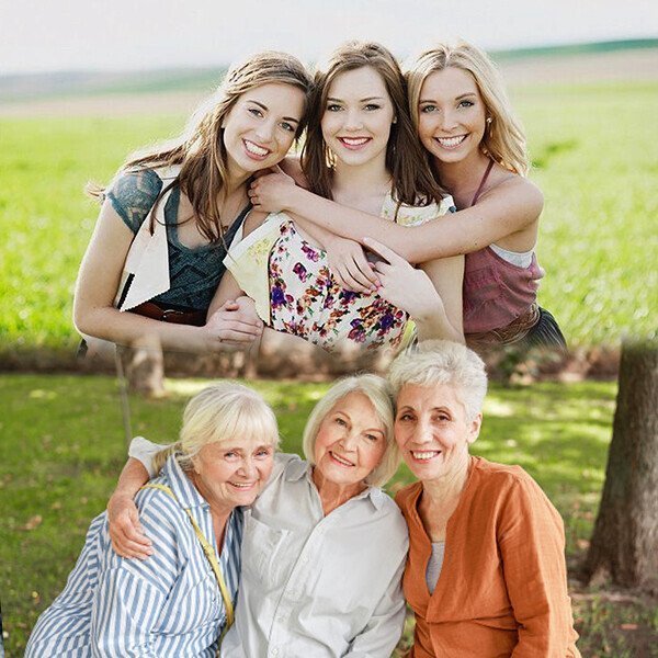 Håndlaget Statue av Søstre med Håndmalt Detaljer 2