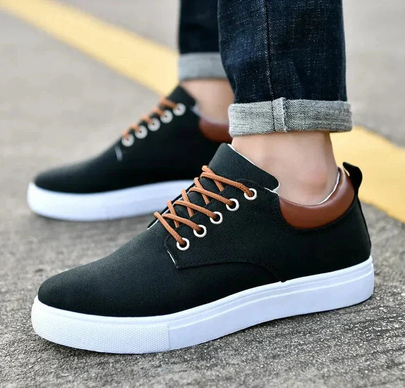 Herresneakers i stilren design 3