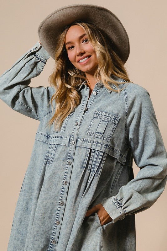 Kvinne Button Down Kjole i Mineralvasket Lys Denim 2