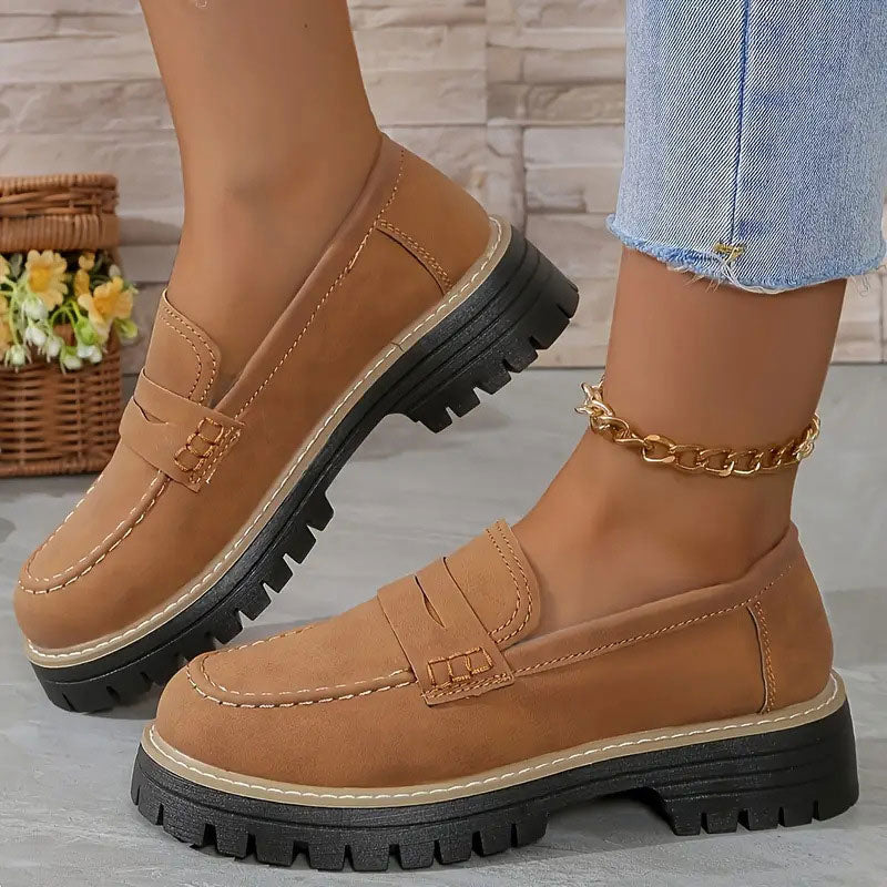 Kvinne Loafers i Suede med Chunky Såle 4