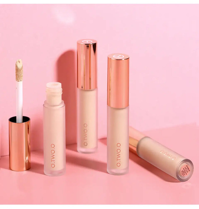 O.TWO.O Fulldekkende flytende concealer