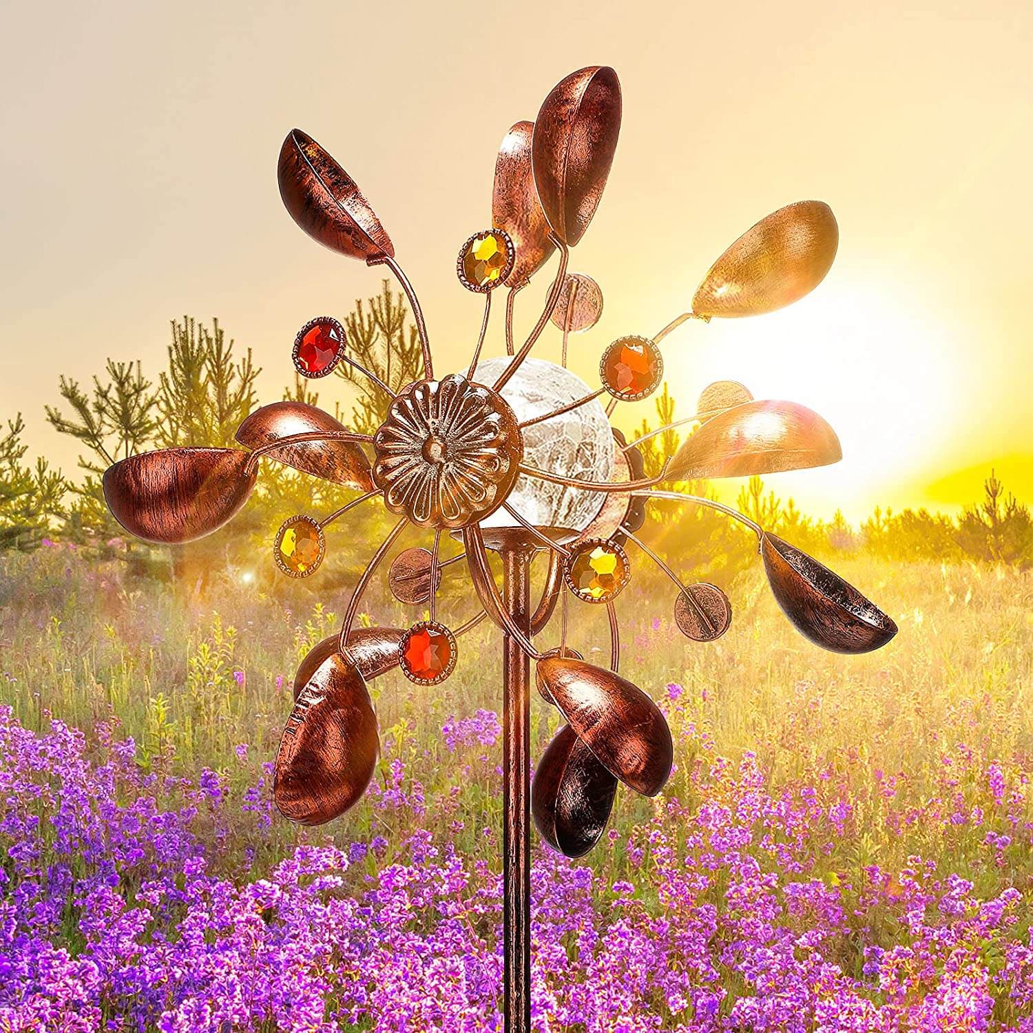 Solcelledrevet vindspinner i glasskule