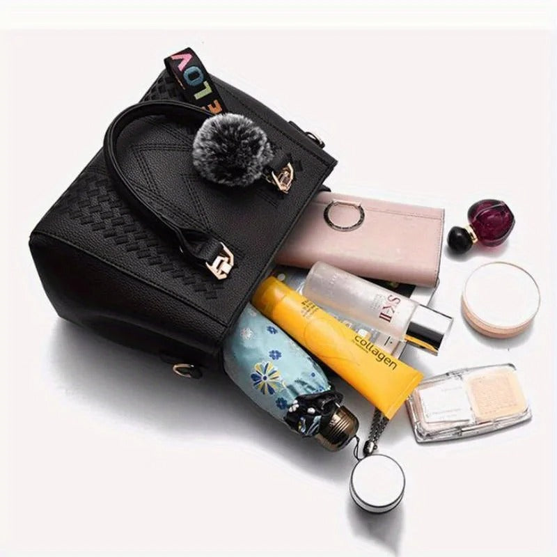 Broderi Messenger Bag