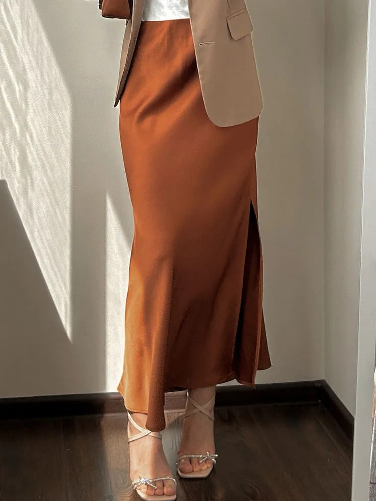 Skjørt i delt sateng for kvinner