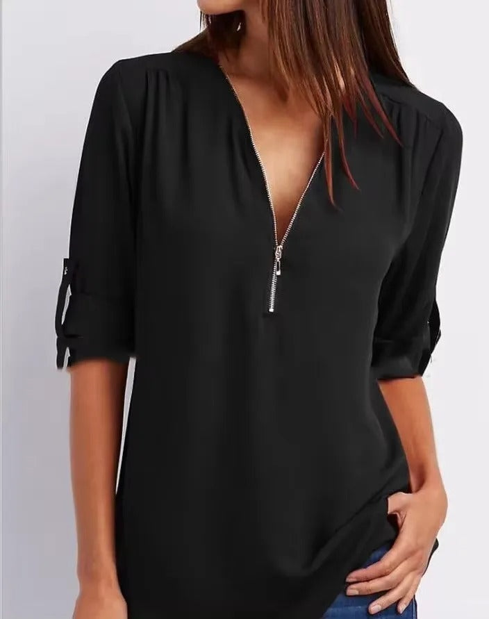 Chiffonbluse med dyp V-hals for kvinner
