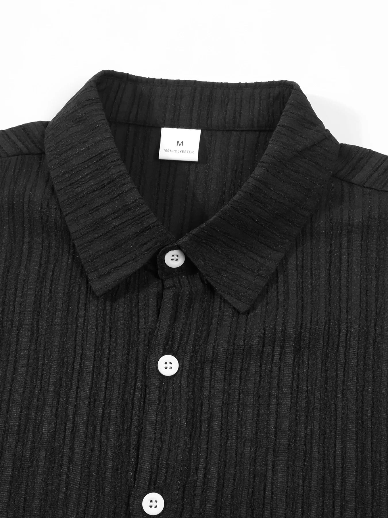 Stripete skjorte og bukser til menn