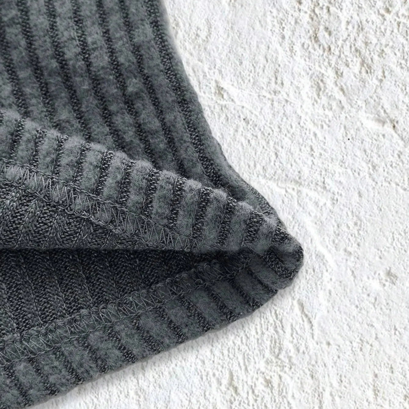 Ribbet stroppeløs slim fit tube-top for kvinner