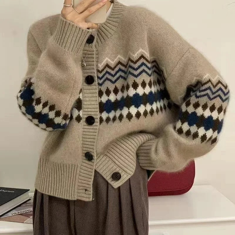 Langermet knappstrikket cardigan