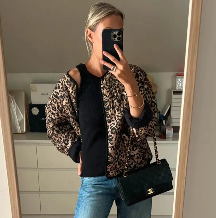 Polstret leopardjakke for dame