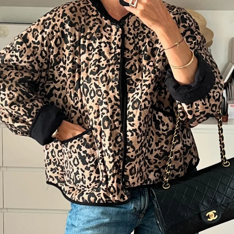 Polstret leopardjakke for dame