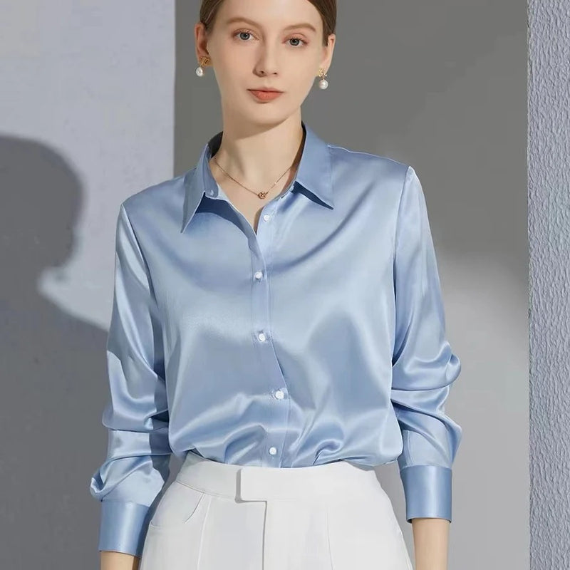 Silkebluse for kvinner