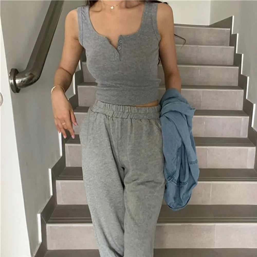 Ribbestrikket nedknappet tanktop for kvinner