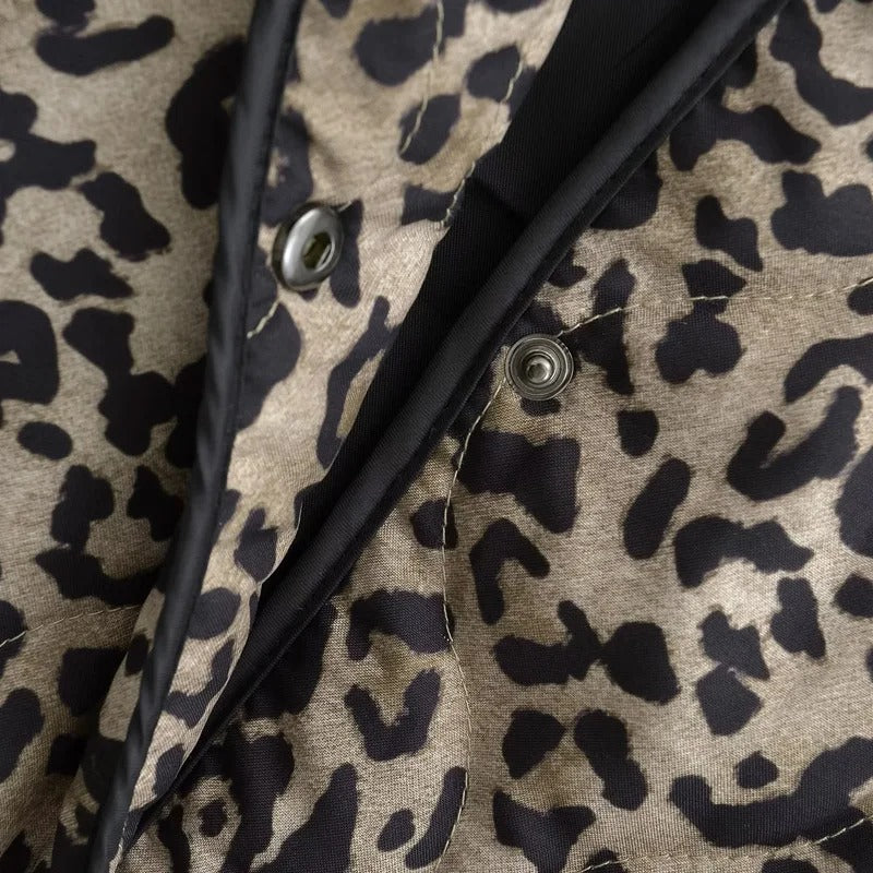 Polstret leopardjakke for dame