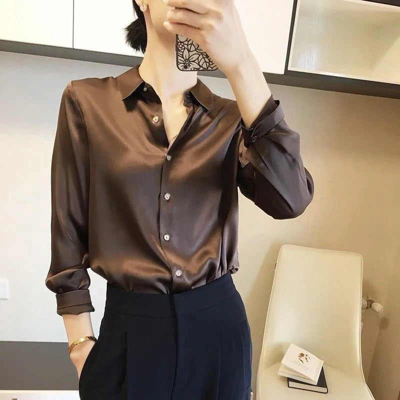 Silkebluse for kvinner