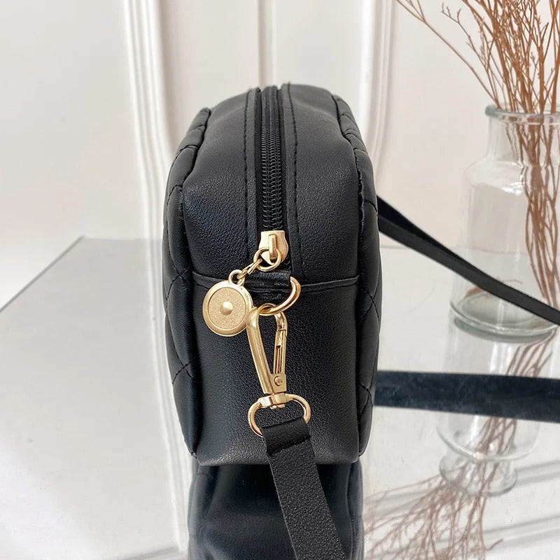 Diamantformet vattert firkantet glidelåsveske