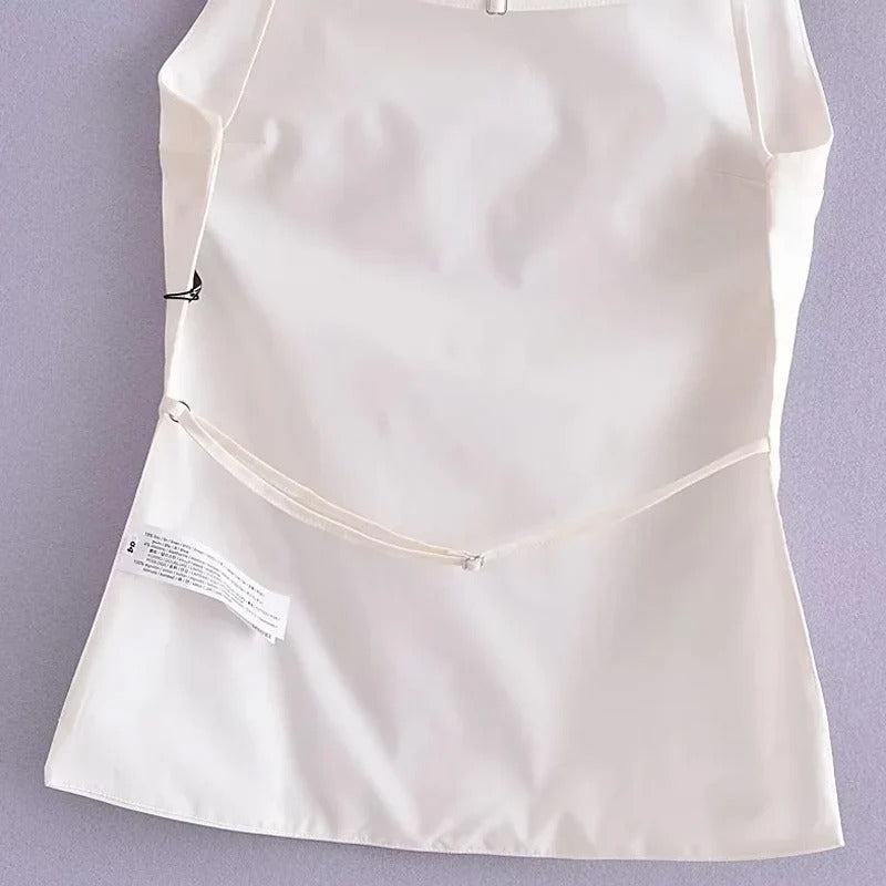 Kvinner med firkantet hals uten rygg