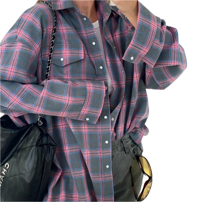 Oversized langermet rutete skjorte for kvinner