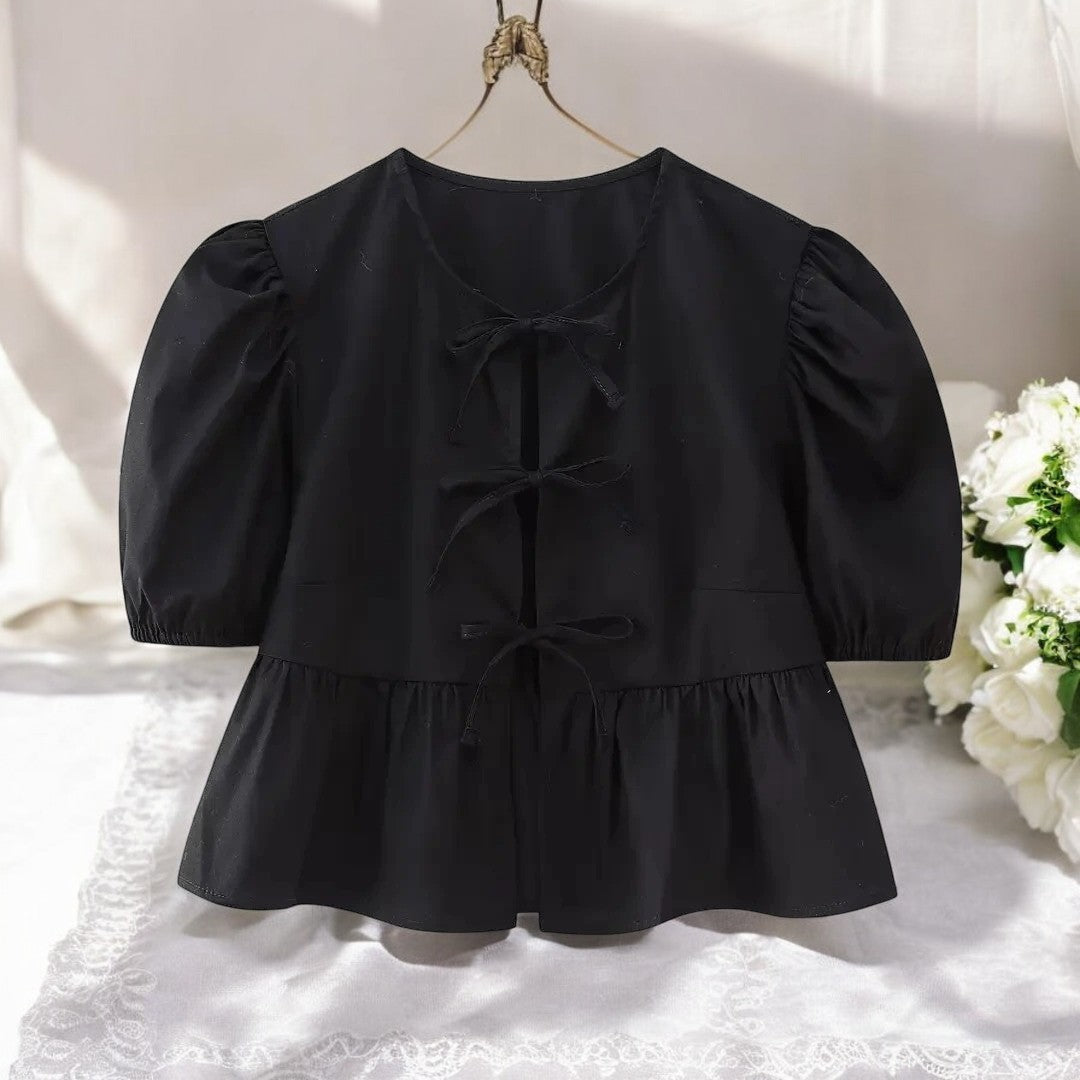 Blouse med snøring for kvinner med puffermer