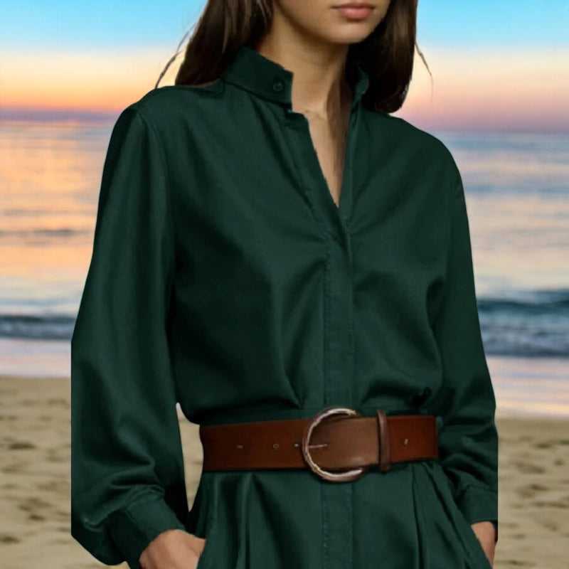 Damebluse med knapper og puffermer