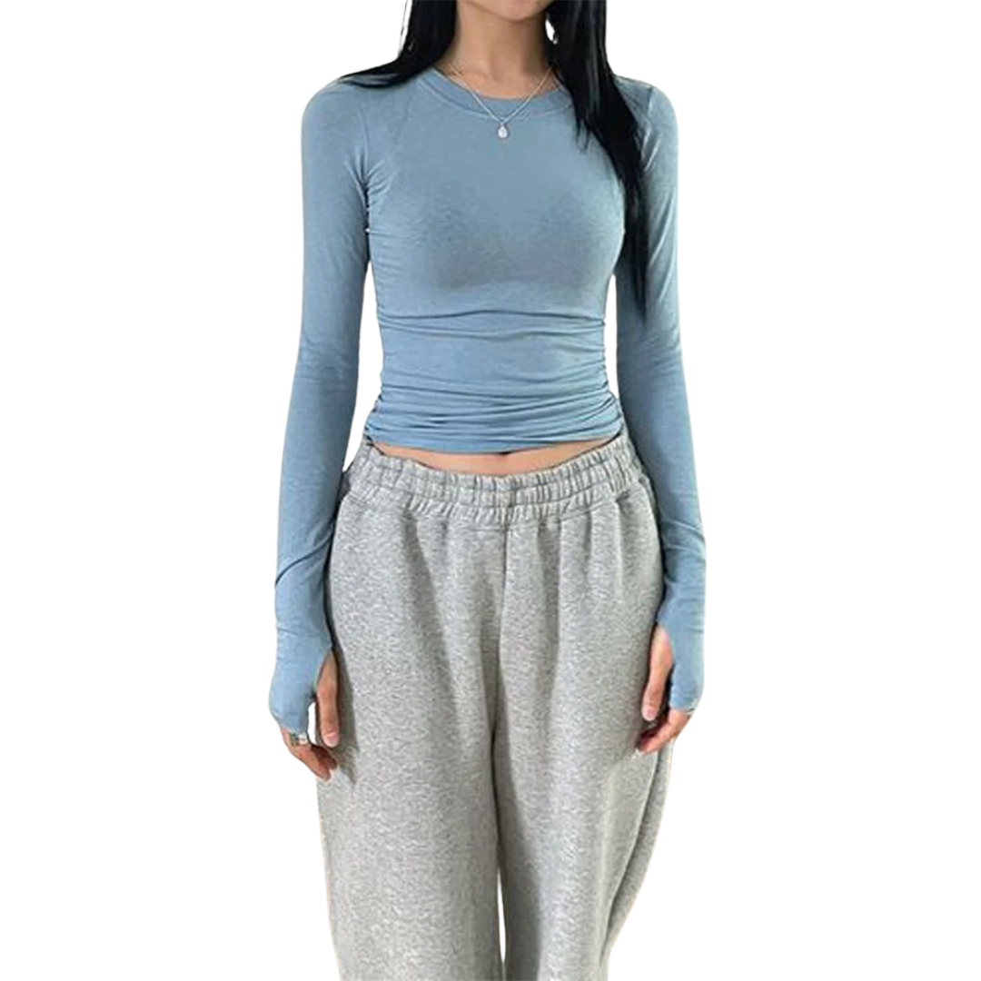 Smaltsittende topper med rund hals for kvinner